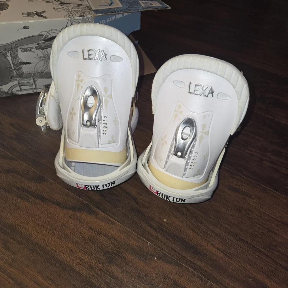 Burton Snowboarding Bindings size Med - Picture 3 of 7